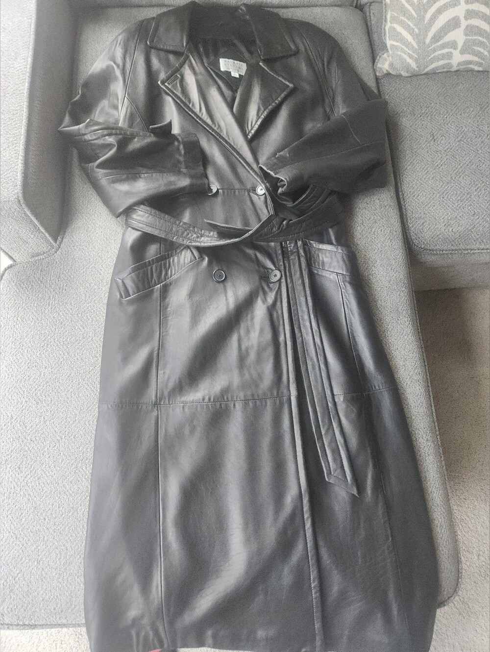 Valerie Stevens Black Lambskin Trench Coat with Belt Med